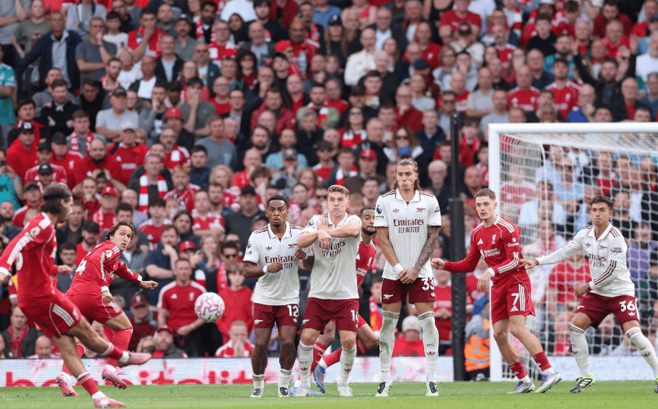 混团世界杯：国乒8-2法国，6连胜！王曼昱救4个局点，大胖惨遭逆转（混团世界杯国乒8-2法国豪取六连胜：王曼昱连救4个局点，樊振东遭逆转）