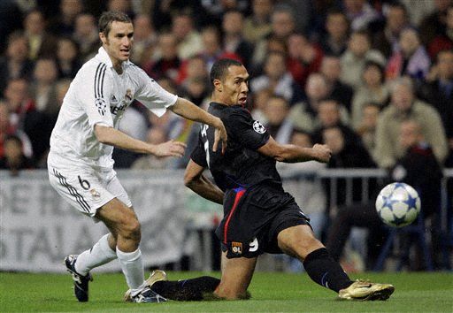 韩K2联半场：金承燮、伊塔洛破门，济州总比分3-0水原（K2联赛半场：金承燮、伊塔洛建功，济州总比分3-0领先水原）