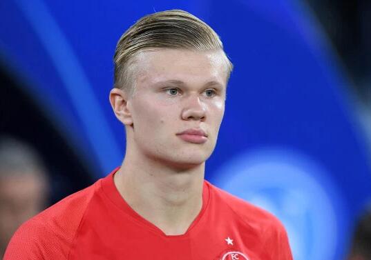 此前球报称本菲卡有意格雷罗，记录报：俱乐部否认了兴趣（球报称本菲卡相中格雷罗，记录报辟谣：俱乐部否认传闻）