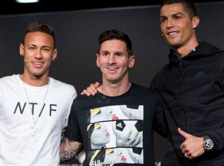 重回热刺主场并为个人壁画签名！孙兴慜：我感到无比荣幸（重返热刺主场为个人壁画签名，孙兴慜：倍感荣幸）