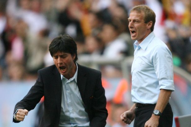 NBA：勇士主场狂胜灰熊 库里轰下45分（NBA：库里45分发飙，勇士主场大胜灰熊）